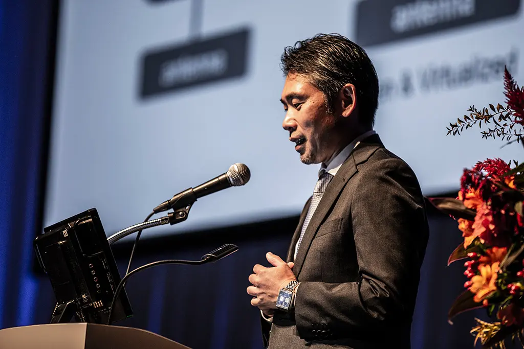 ソフトバンク　湧川氏